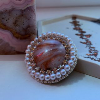 Brož pro mojí babičku 😊 #brooch #jewelry #sperky #beadsembroidery